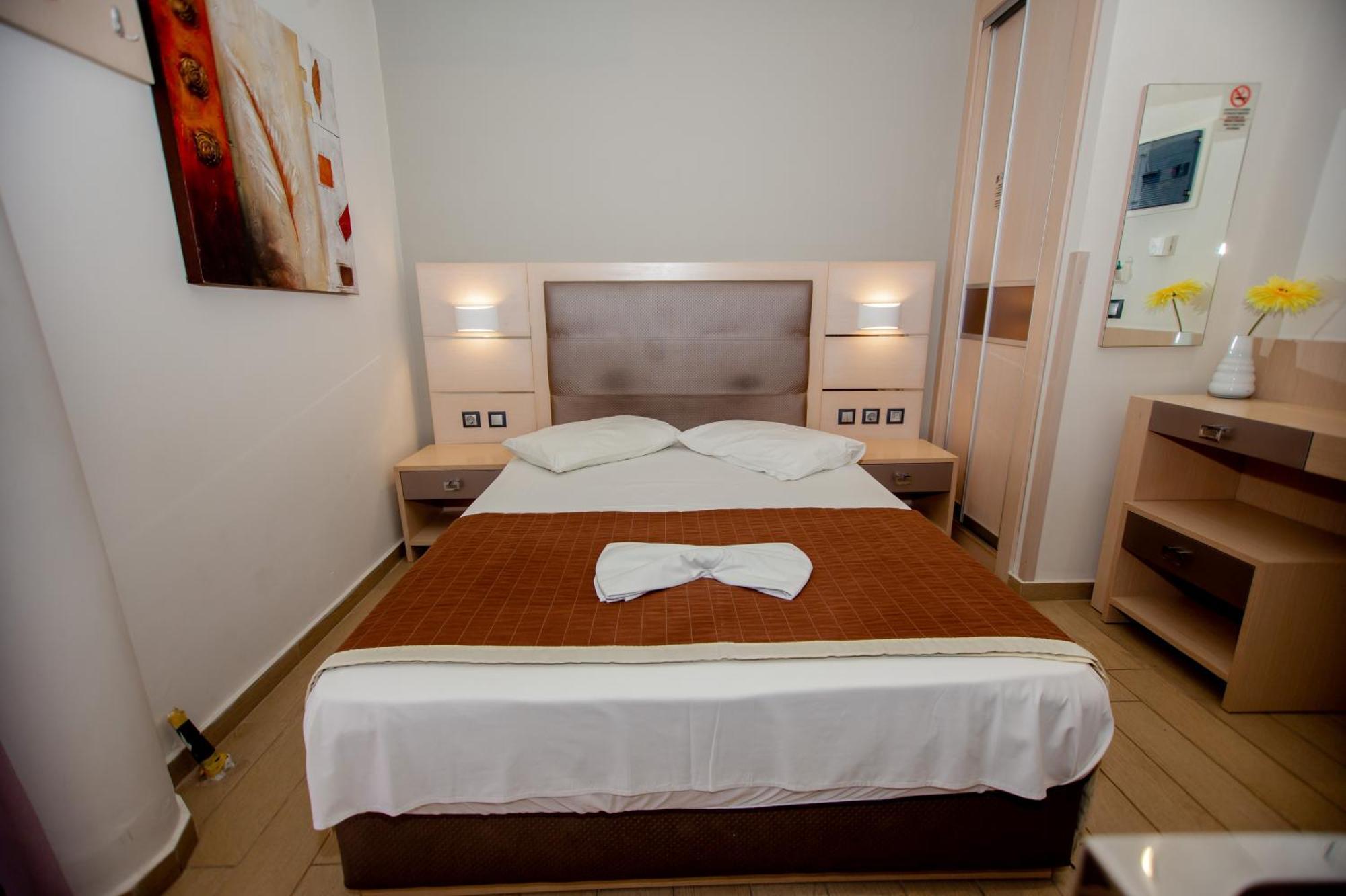 Amalia Mare Sea View Apartment *