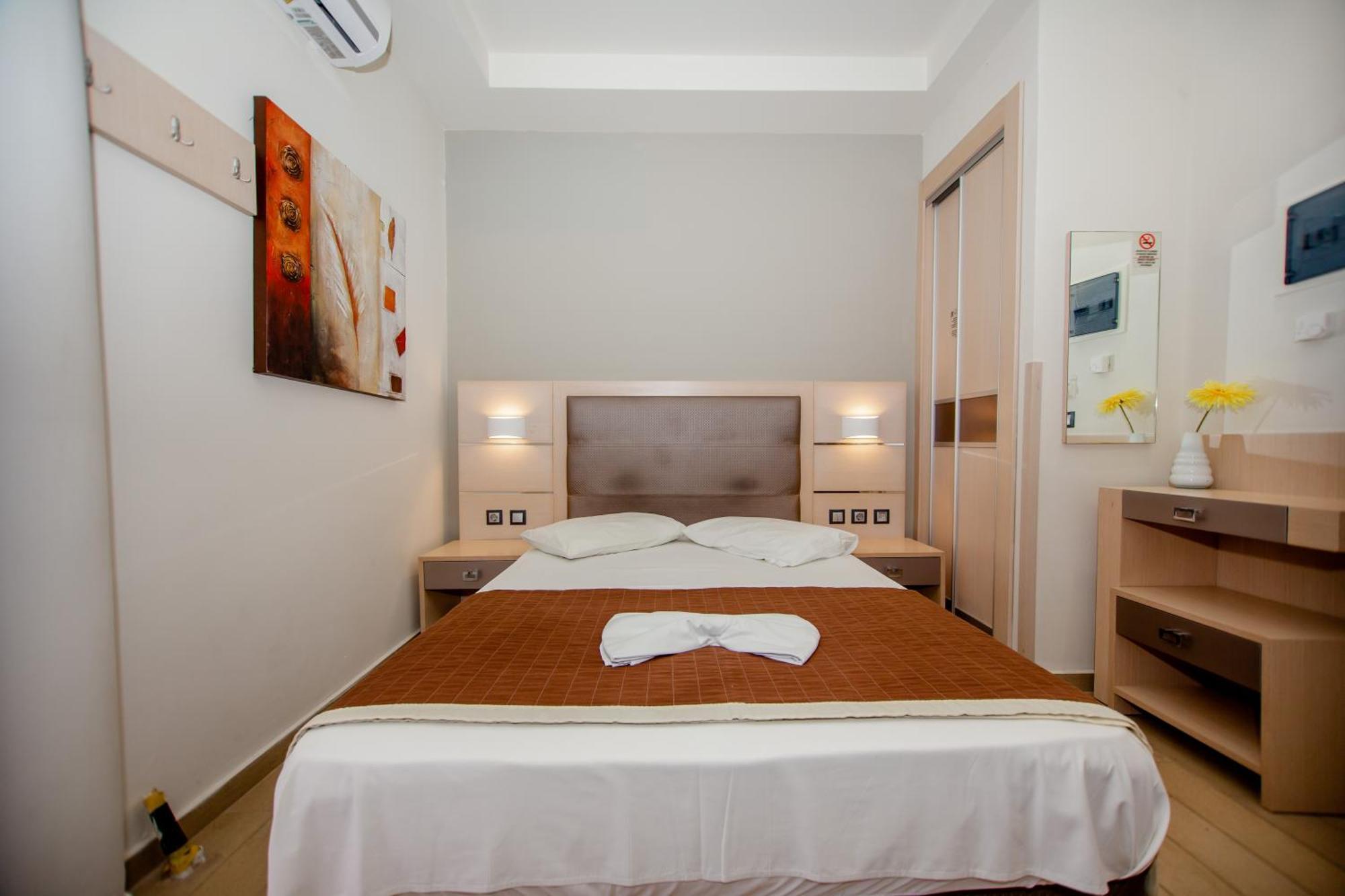 Amalia Mare Sea View Apartment Nea Vrasna